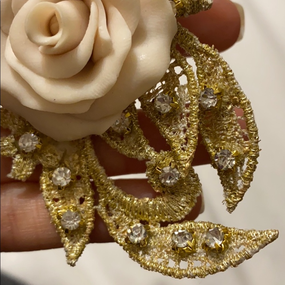 Brooch - Picture 3 of 3